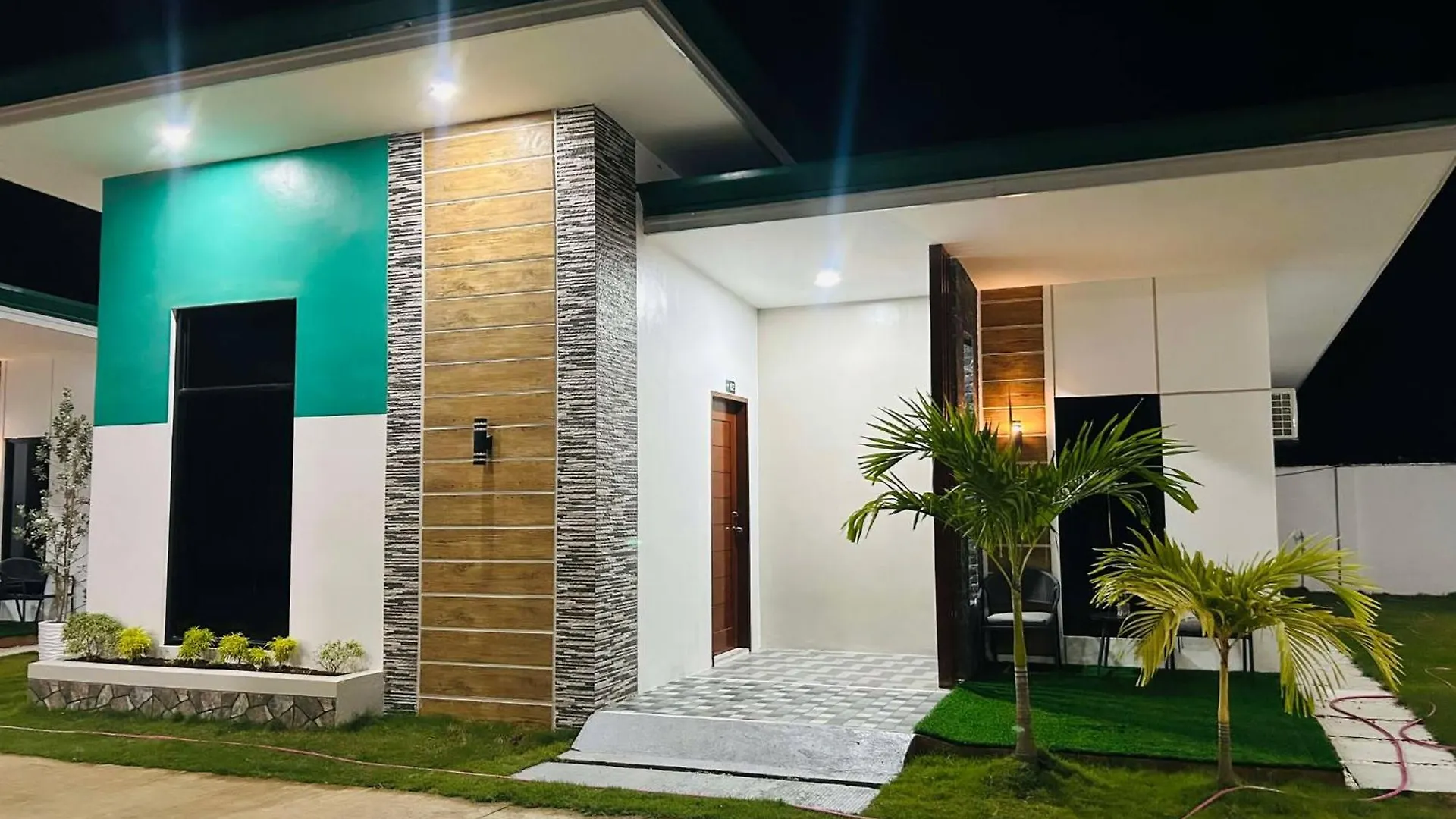 The Landing Villas Rental Panglao 0*,  Philippines
